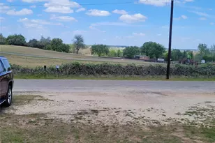 205 2nd Ave, Smithville, TX 78957 - Photo 17