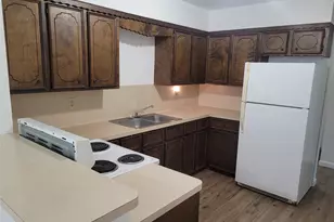 205 2nd Ave, Smithville, TX 78957 - Photo 7