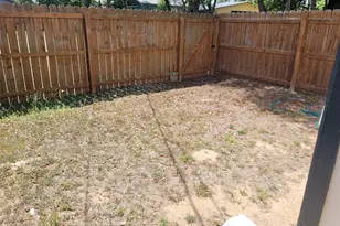 205 2nd Ave, Smithville, TX 78957 - Photo 15