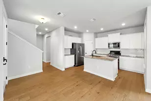 8007 Orizzonte St, Austin, TX 78744 - Photo 11