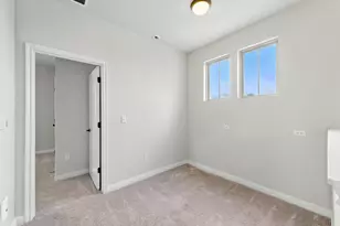 8007 Orizzonte St, Austin, TX 78744 - Photo 19