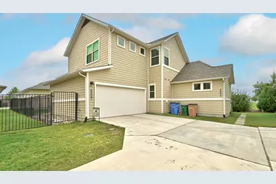 8007 Orizzonte Street, Austin, TX 78744 - Photo 29
