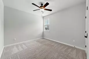 8007 Orizzonte St, Austin, TX 78744 - Photo 21