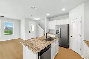 8007 Orizzonte St, Austin, TX 78744 - Photo 13
