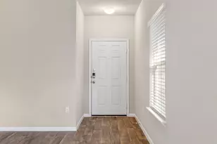 365 Cibolo Creek Dr, Kyle, TX 78640 - Photo 5