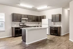 365 Cibolo Creek Dr, Kyle, TX 78640 - Photo 7