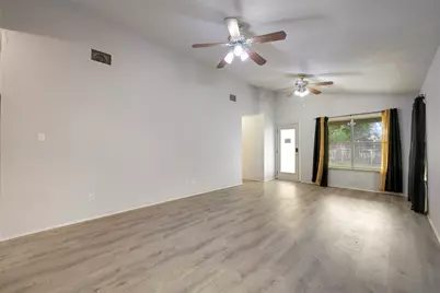 1704 W Pflugerville Parkway, Round Rock, TX 78664 - Photo 17