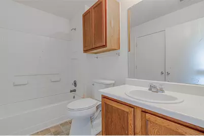 1084 Shadow Creek Boulevard, Buda, TX 78610 - Photo 9