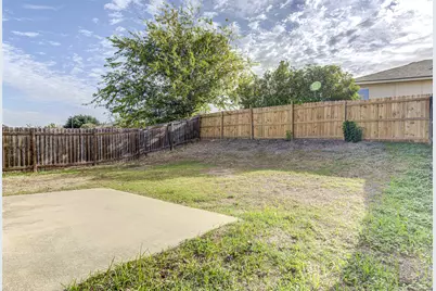 1084 Shadow Creek Boulevard, Buda, TX 78610 - Photo 15