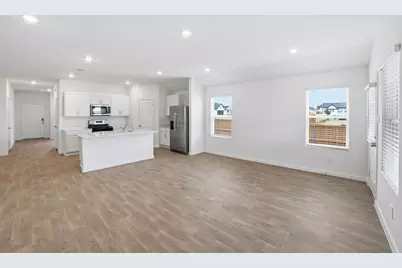 132 Las Lomas Drive, San Marcos, TX 78666 - Photo 5