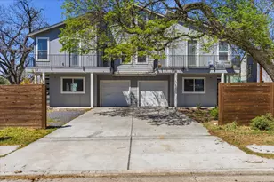 1114 Walton Ln, Austin, TX 78721 - Photo 3