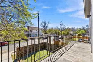 1114 Walton Ln, Austin, TX 78721 - Photo 29