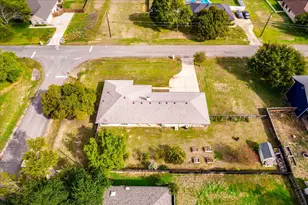 123 Primrose Dr, Kyle, TX 78640 - Photo 35
