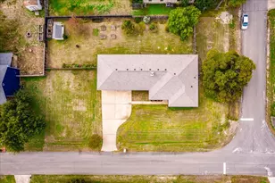 123 Primrose Dr, Kyle, TX 78640 - Photo 33