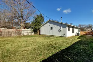 6803 Santos St, Austin, TX 78741 - Photo 23