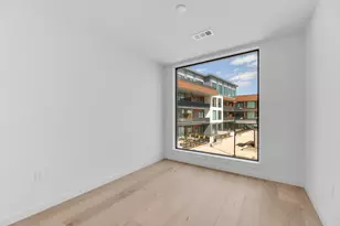 2209 S 1st St, Austin, TX 78704 - Photo 11