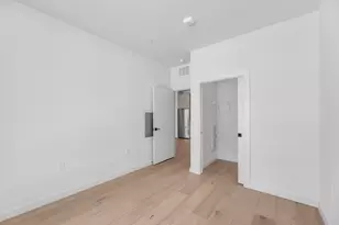 2209 S 1st St, Austin, TX 78704 - Photo 13