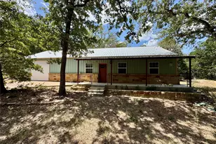 134 Elgin Woods Ln, Elgin, TX 78621 - Photo 3