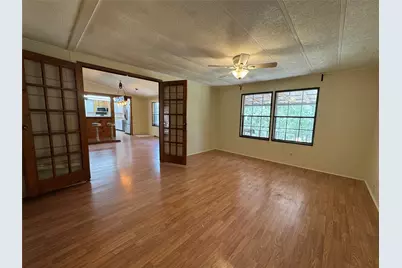 134 Elgin Woods Lane, Elgin, TX 78621 - Photo 25