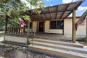 134 Elgin Woods Ln, Elgin, TX 78621 - Photo 15