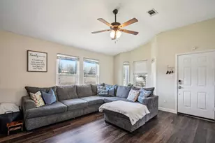 107 Hawea Ln, Bastrop, TX 78602 - Photo 5