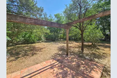 9511 Woodvale Drive, Austin, TX 78729 - Photo 21