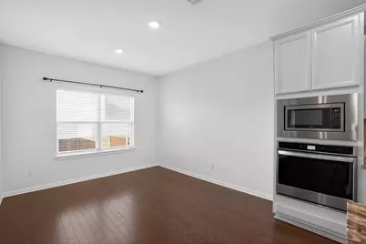 108 Meadow Wood Cove, Georgetown, TX 78626 - Photo 5