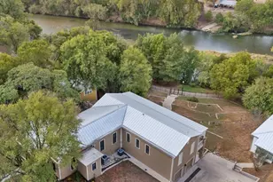 802 Main St, Bastrop, TX 78602 - Photo 35