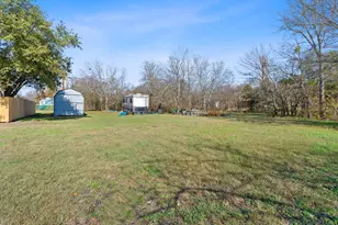 842 Kimbro St, Taylor, TX 76574 - Photo 1