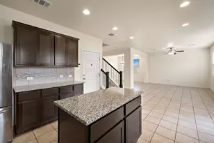 713 Carillion Dr, Pflugerville, TX 78660 - Photo 9