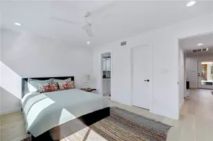 400 E 30th St, Austin, TX 78705 - Photo 11