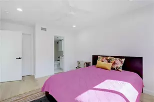 400 E 30th St, Austin, TX 78705 - Photo 11