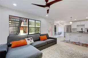 400 E 30th St, Austin, TX 78705 - Photo 5