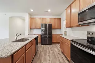 100 Jarbridge Dr, Kyle, TX 78640 - Photo 9