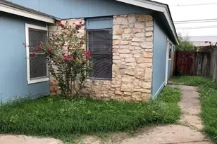 2108 SE Donahue Ln, Austin, TX 78744 - Photo 11