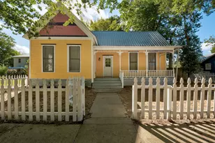 304 Olive St, Smithville, TX 78957 - Photo 1