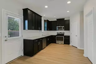 10317 Laurie Ln, Austin, TX 78747 - Photo 9
