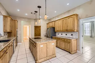 210 Amandas Way, Leander, TX 78641 - Photo 13