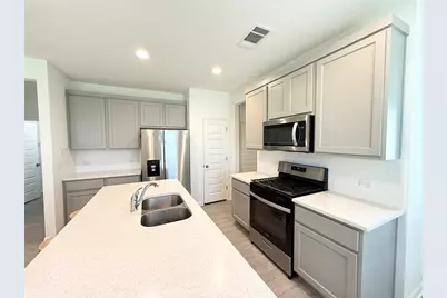 12006 Curlin Cove, Buda, TX 78610 - Photo 5