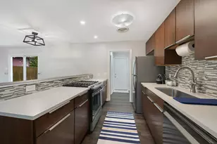 6809 Hanover Ln, Austin, TX 78723 - Photo 3