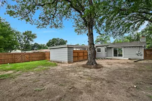 6809 Hanover Ln, Austin, TX 78723 - Photo 27