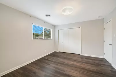 6809 Hanover Lane, Austin, TX 78723 - Photo 17
