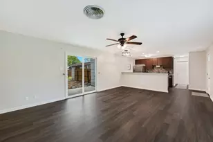 6809 Hanover Ln, Austin, TX 78723 - Photo 13