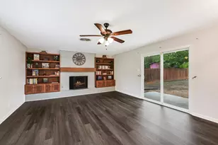 6809 Hanover Ln, Austin, TX 78723 - Photo 11