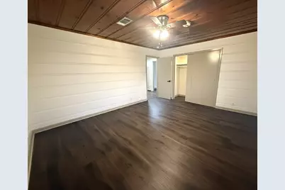 107 Elm Avenue, Rockdale, TX 76567 - Photo 5