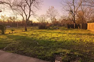 107 Elm Ave, Rockdale, TX 76567 - Photo 11