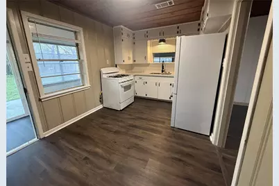 107 Elm Avenue, Rockdale, TX 76567 - Photo 7