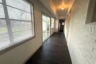 107 Elm Ave, Rockdale, TX 76567 - Photo 9