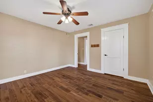 735 Cherico St, Austin, TX 78702 - Photo 19