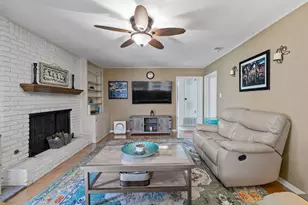 3206 Silverleaf Dr, Austin, TX 78757 - Photo 9